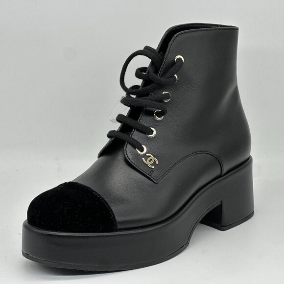 CHANEL 2024 Calfskin Leather CC Logo Lace Up Platform Ankle Booties Boots - Picture 1 of 14